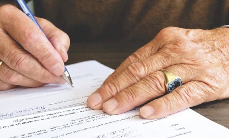 Fashion store East enters administration