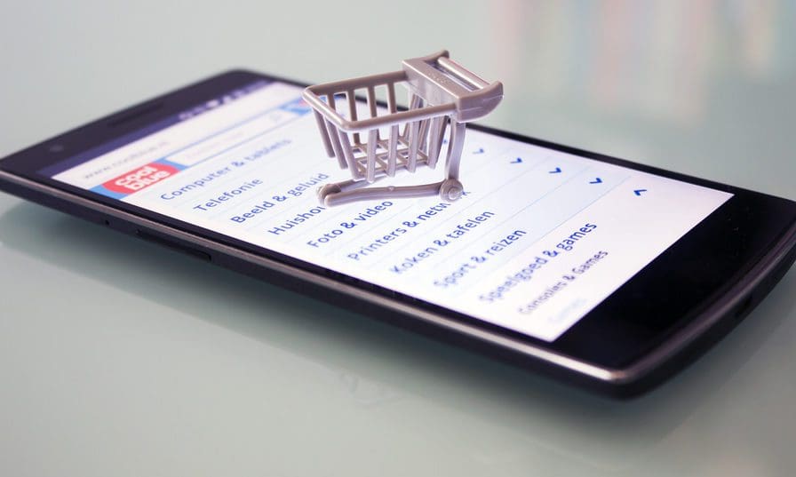 Alibaba and Valentino create 3D virtual store