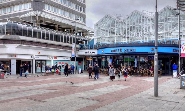 Shopping centre security guard saves toddler from choking