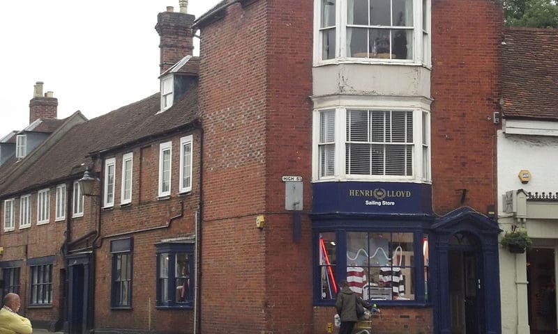 Henri Lloyd to slash 128 jobs despite coming out of administration