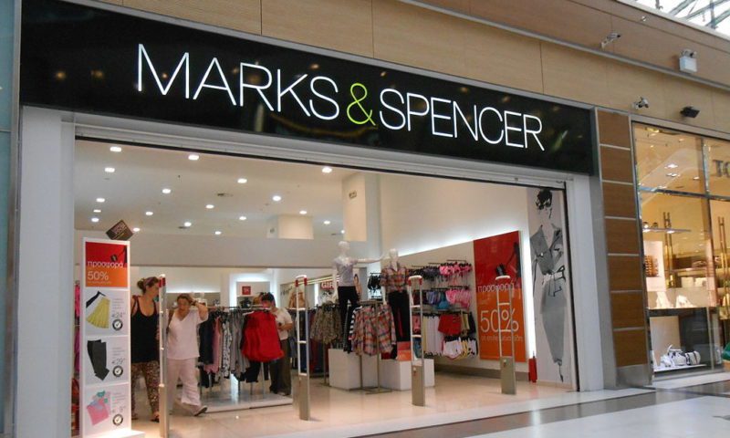 Marks and Spencer extends Christmas trading hours | Retail Sector