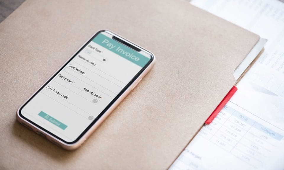 Martin Newman announces DownYourHighStreet.com investment