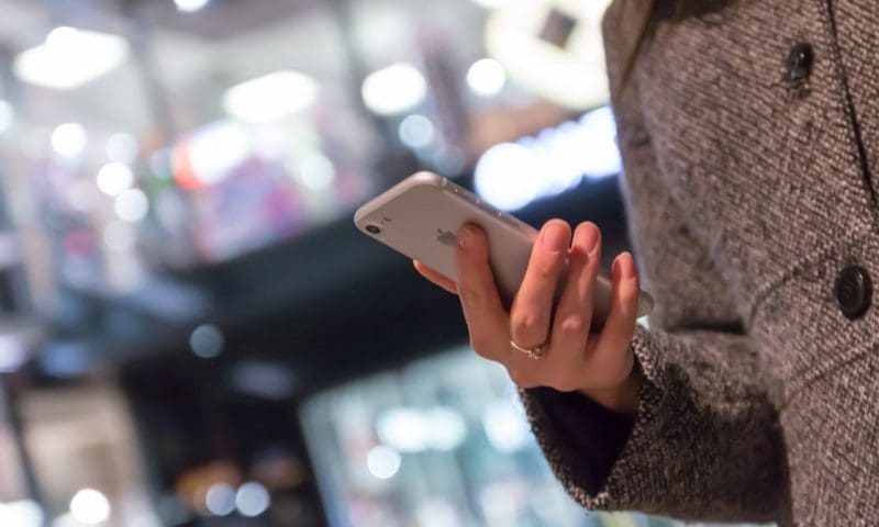 Smartphone now dominant device for buying online