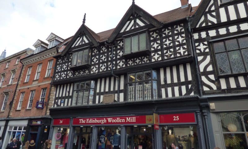 N Brown sees Q3 sales slip 7.6%