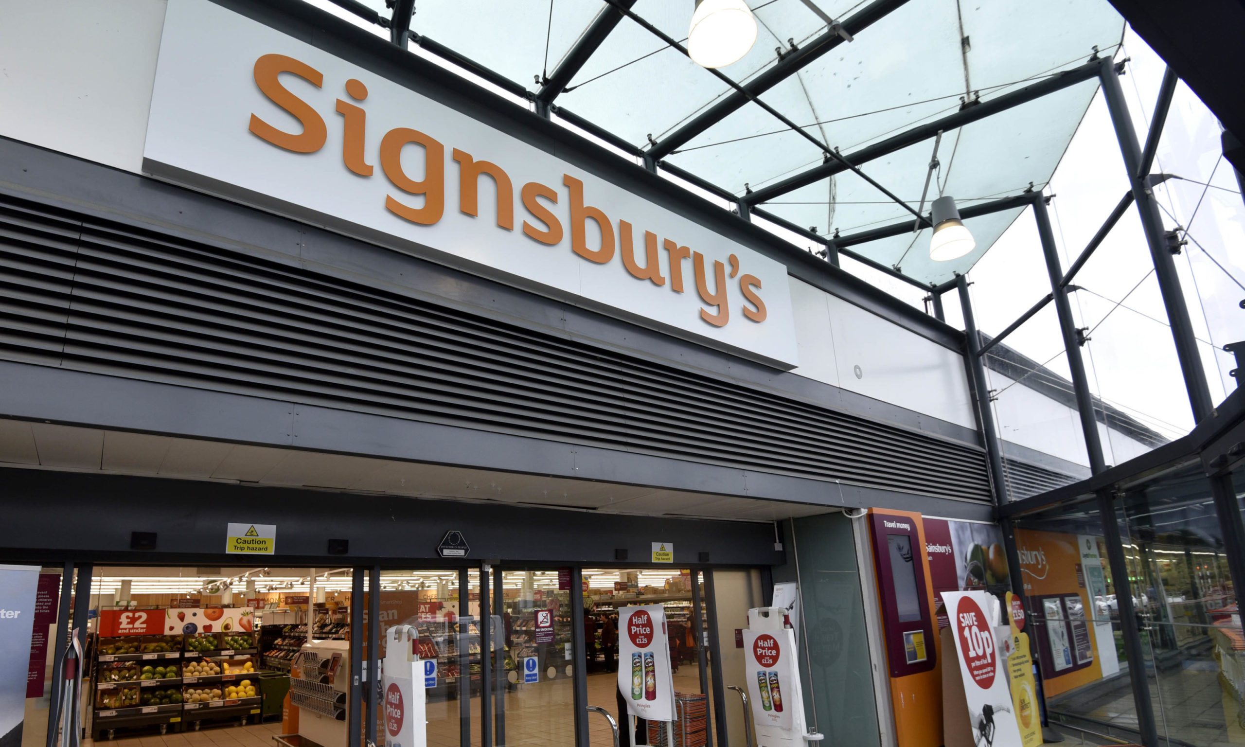 Sainsbury’s to open the UK's first signing store Retail Sector