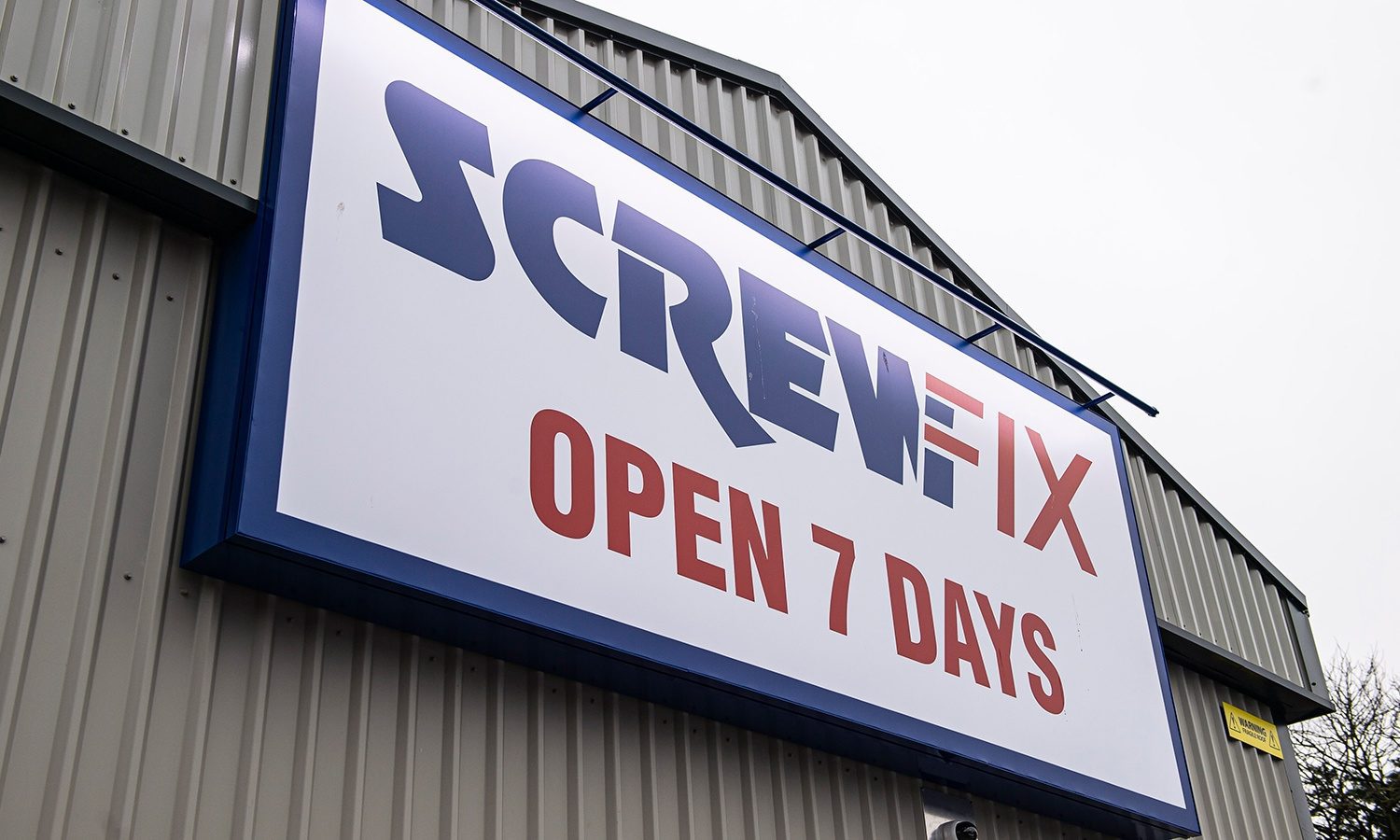 Screwfix reaches £2bn in yearly sales Retail Sector