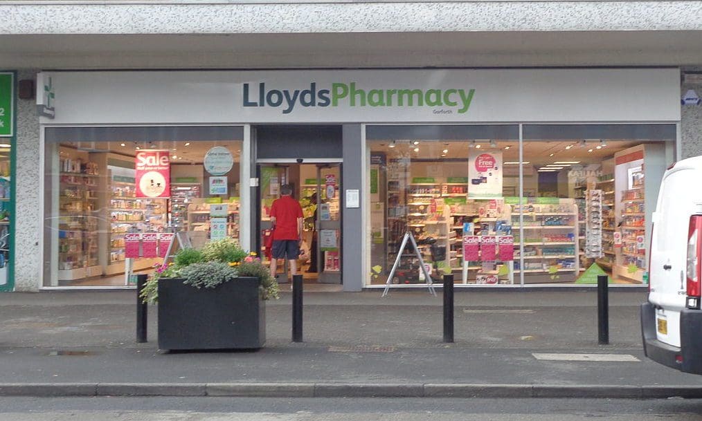 Lloyds Pharmacy continues offloading stores as CEO departs