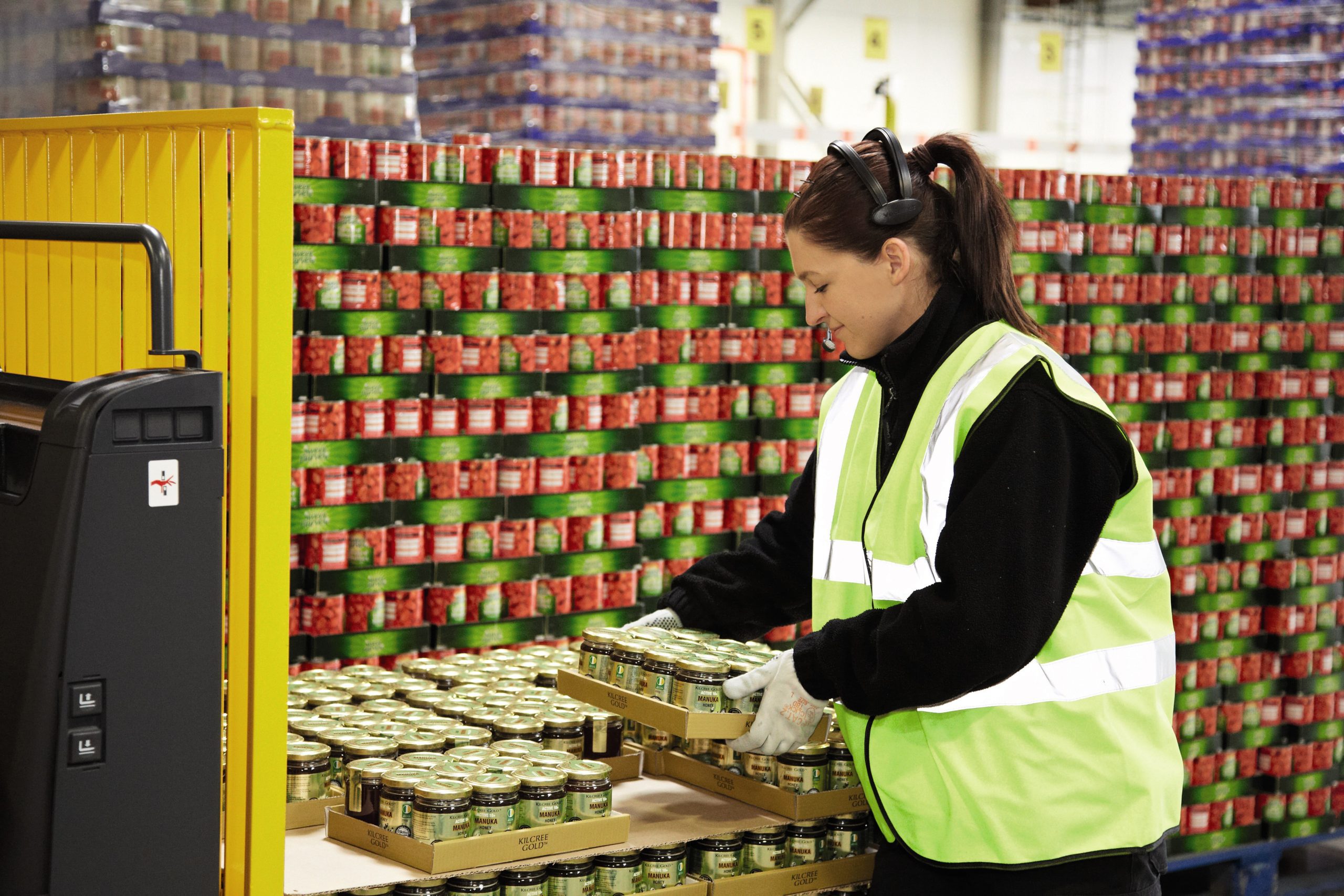 Aldi to recruit 3,000 Christmas roles Retail Sector