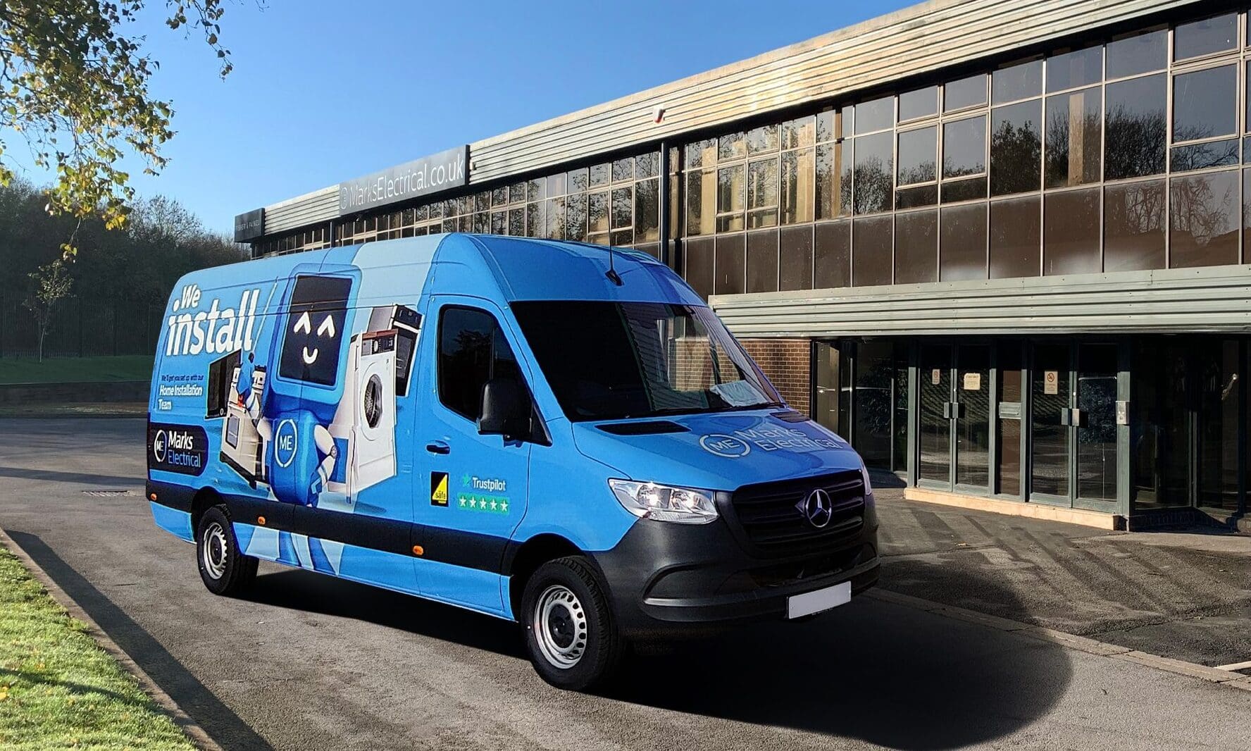 Marks Electrical sees revenues rise to £53.9m