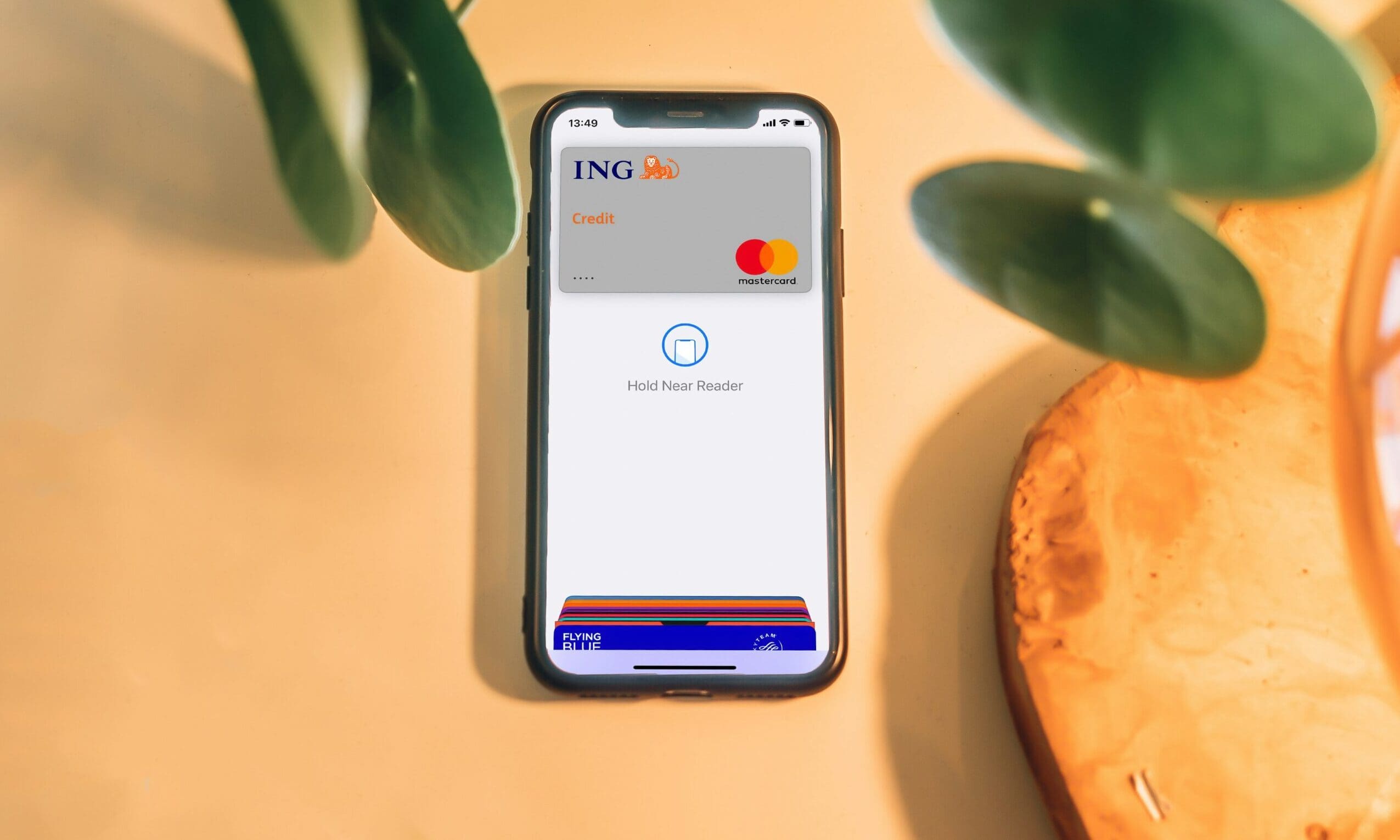 40% of consumers opt for cashless payments despite 2.6% surge in cash usage