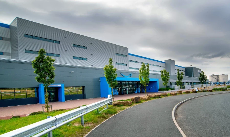 Amazon opens £500m fulfilment centre in Leeds