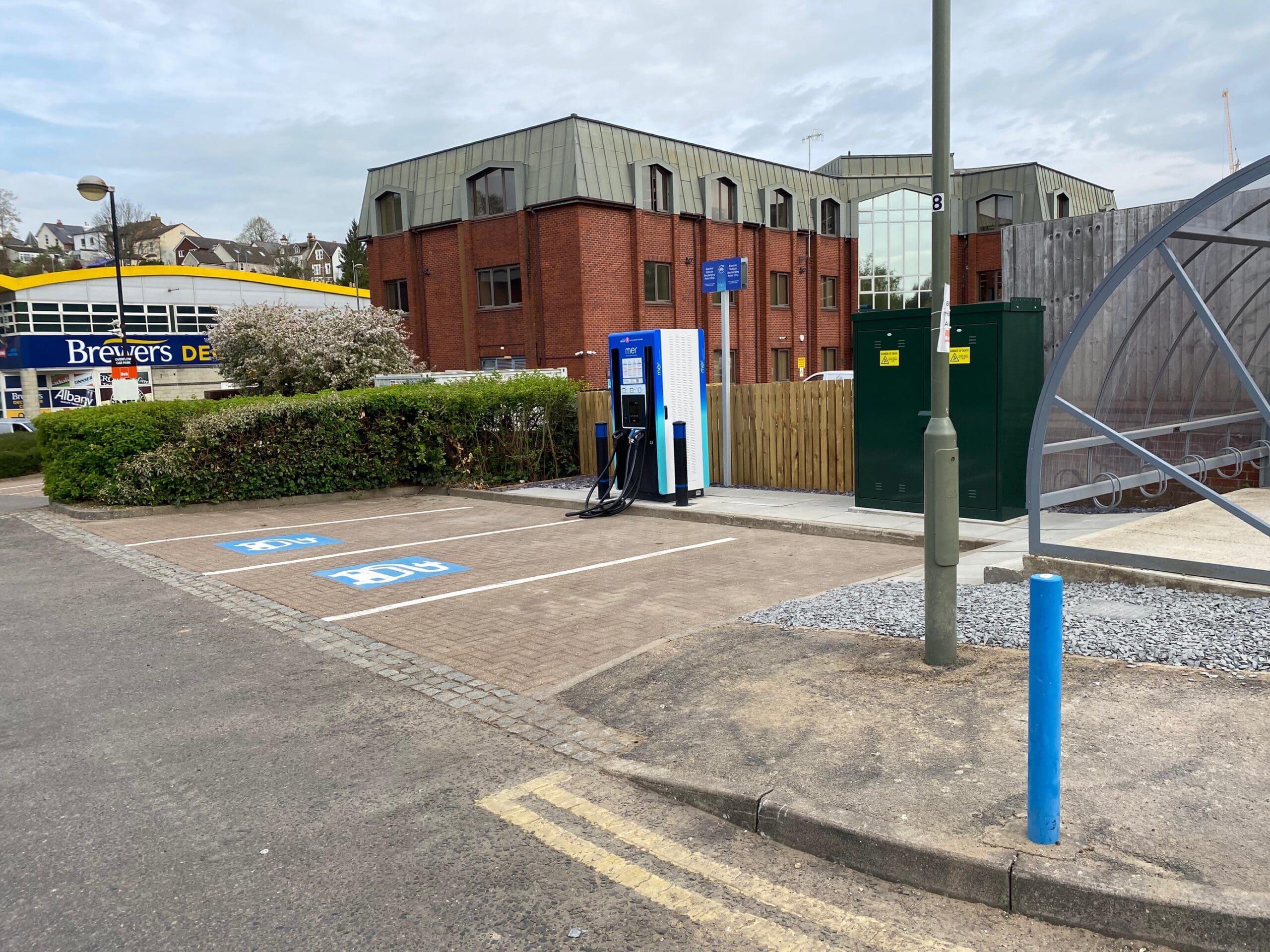 The dos and don’ts of installing EV chargers at retail parks