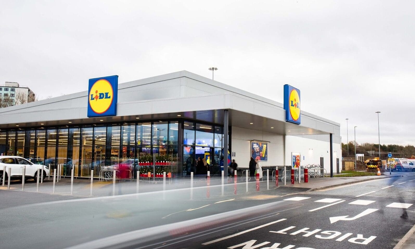 Lidl to open 19 stores within eight weeks