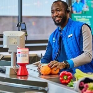 Aldi to raise store assistant starting pay to £13.50
